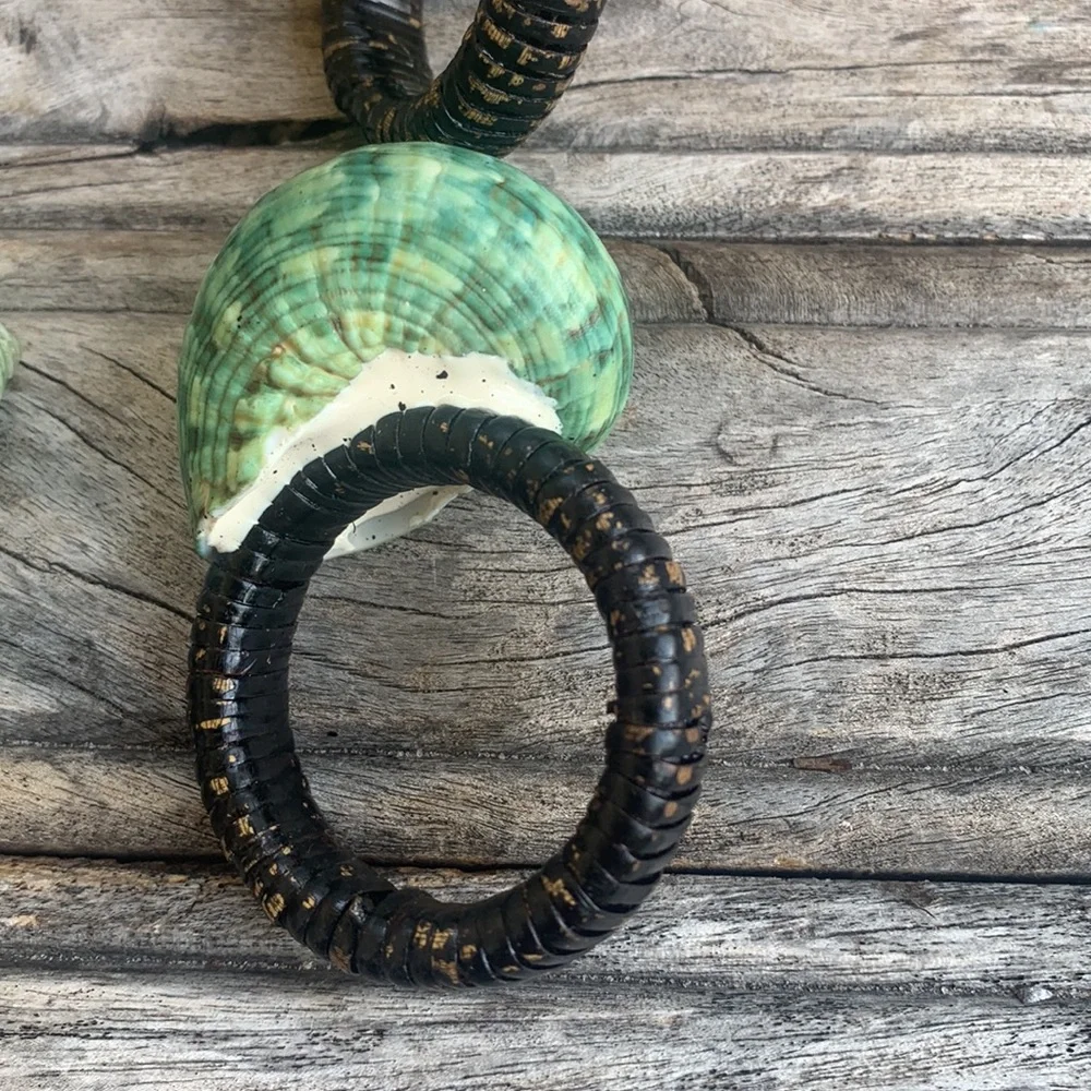 Vintage Seashell Napkin Rings - Picture 13 of 13